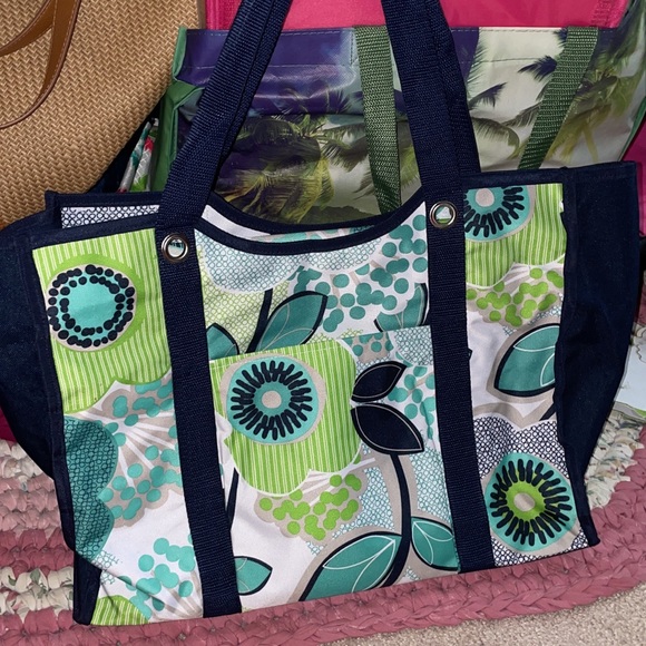 Brand New ThirtyOne Tote - Picture 1 of 2